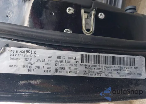 2018 Jeep Grand Cherokee Trailhawk 4X4 z USA, uszkodzony, nr VIN 1C4RJFLT8JC130461